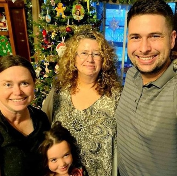 Meet your Posher, Christine - Picture 1 of 1